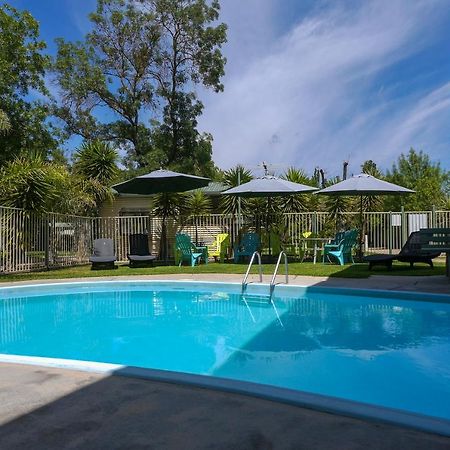 Big4 Wangaratta North Cedars Holiday Park Buitenkant foto