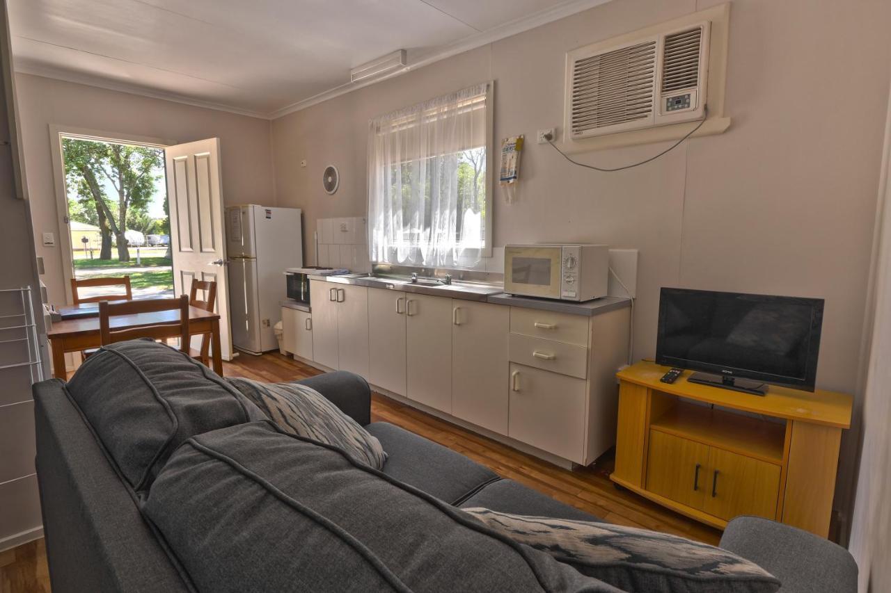 Big4 Wangaratta North Cedars Holiday Park Buitenkant foto